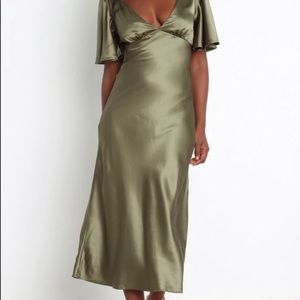 Petal and pup olive dress size 4!